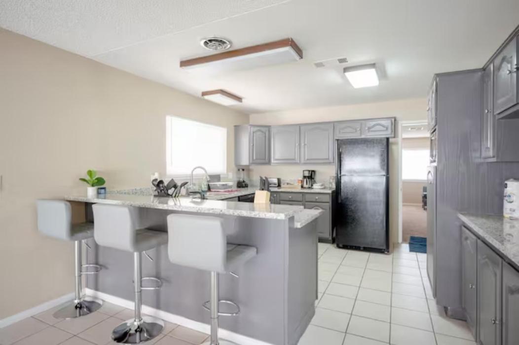 Pool 4 Bedroom 2 Bath Close To Strip Las Vegas Exterior photo
